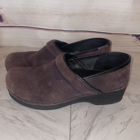 Dansko Brown Suede Leather Clogs Size 42 / 12 - Picture 5 of 15